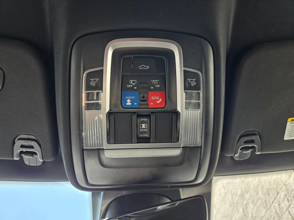 Used 2022 RAM 1500 Laramie w/ Sport Appearance Package AWD/4WD image 24