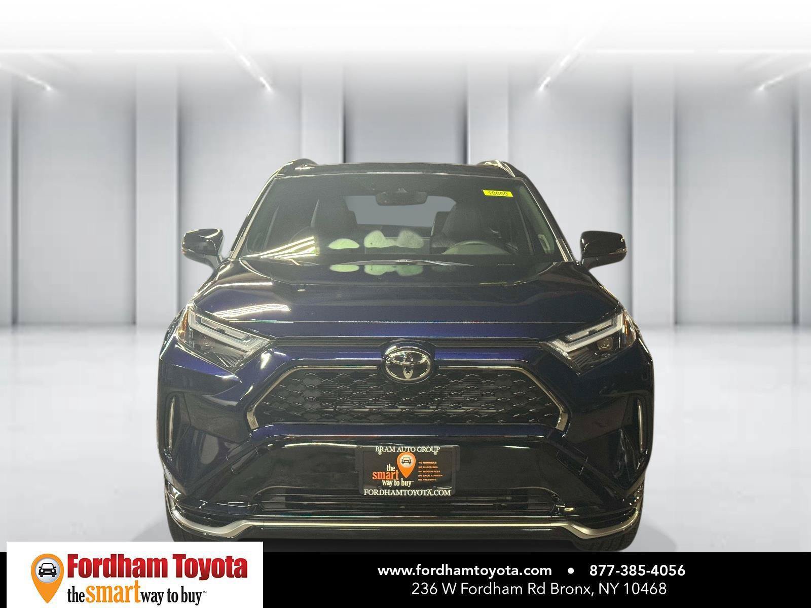 Used 2025 Toyota RAV4 XSE w/ Weather Package AWD/4WD image 2