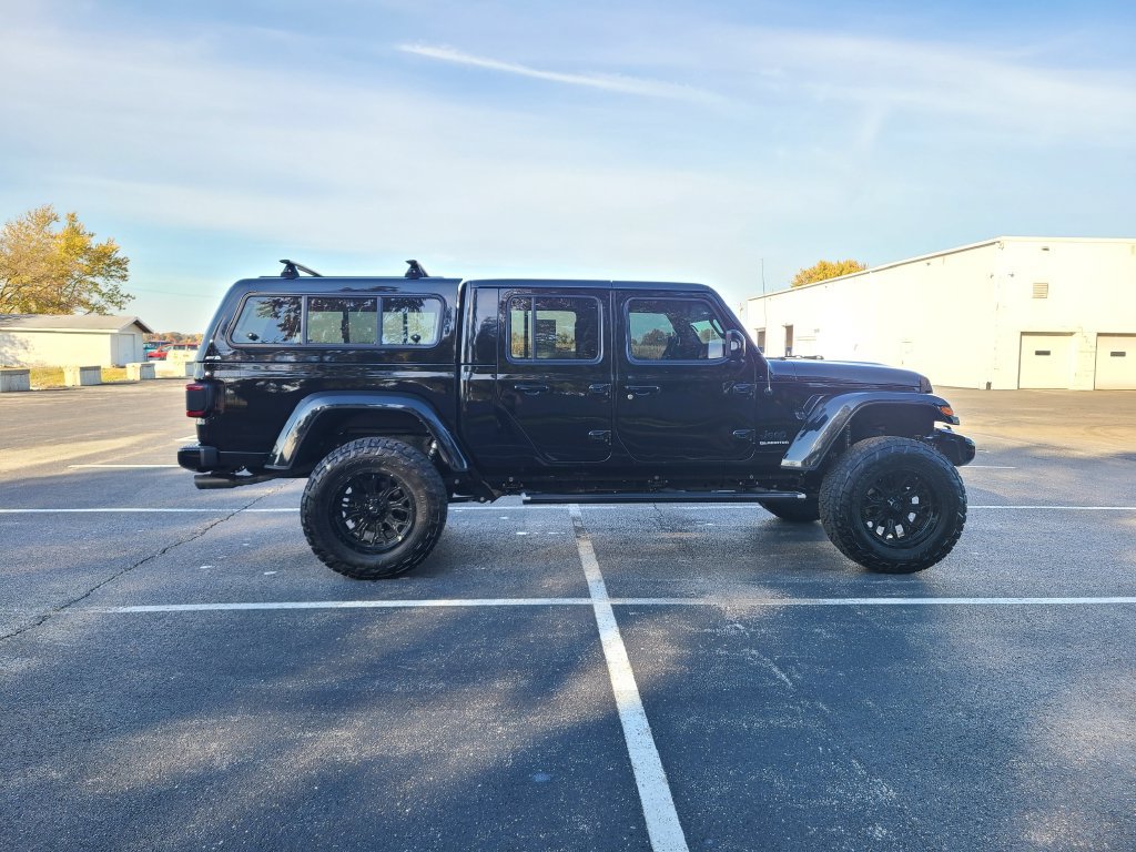 Used 2022 Jeep Gladiator Overland AWD/4WD image 8