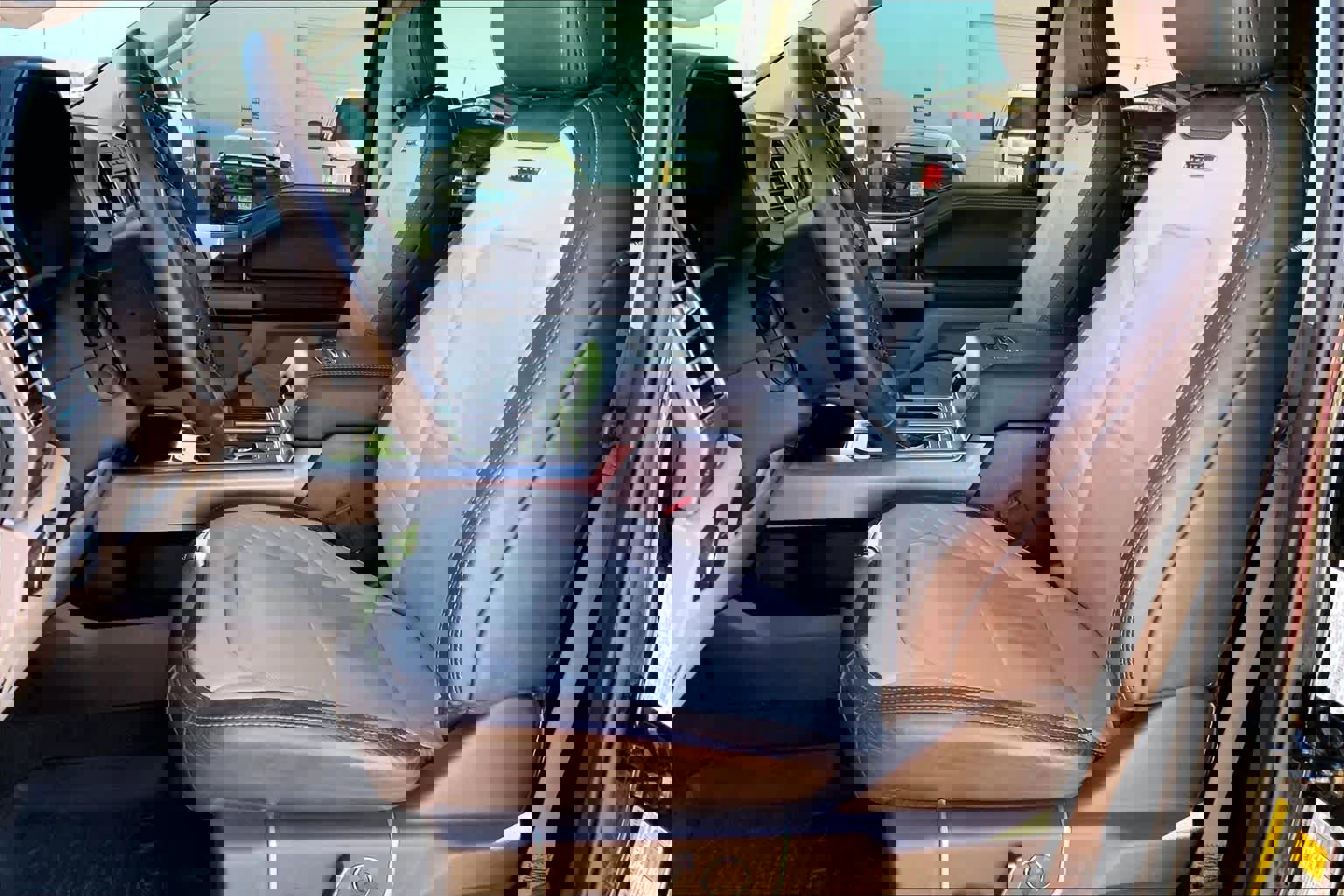 Used 2019 Ford F150 Limited w/ Trailer Tow Package image 8