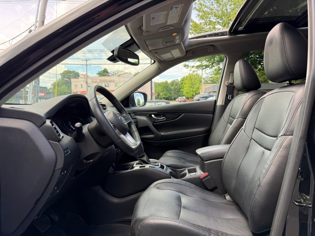 Used 2019 Nissan Rogue SL w/ Premium Package AWD/4WD image 15