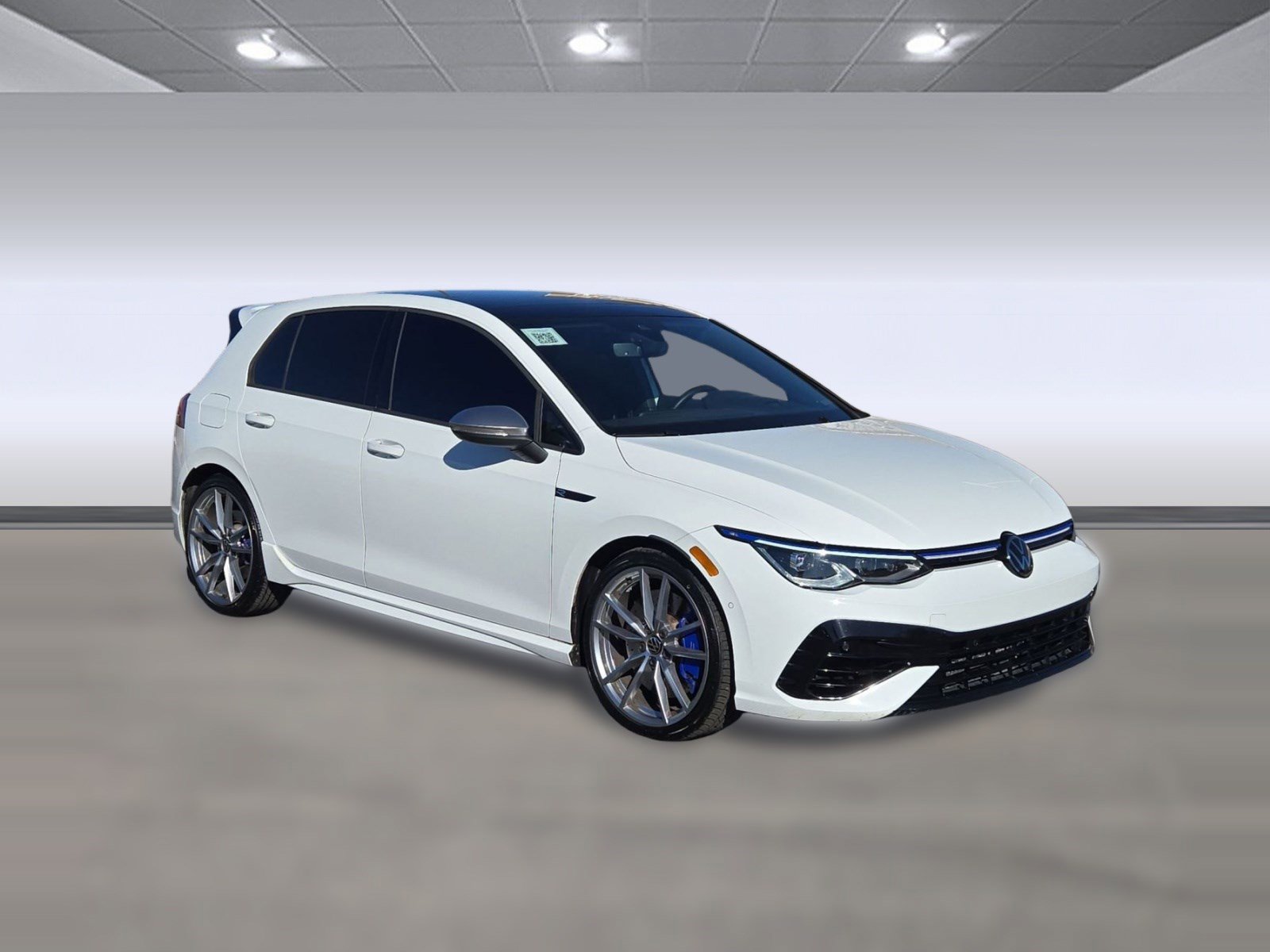 Used 2024 Volkswagen Golf R image 6