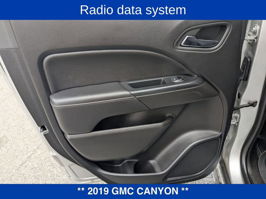 Used 2019 GMC Canyon SLE w/ SLE Convenience Package image 18