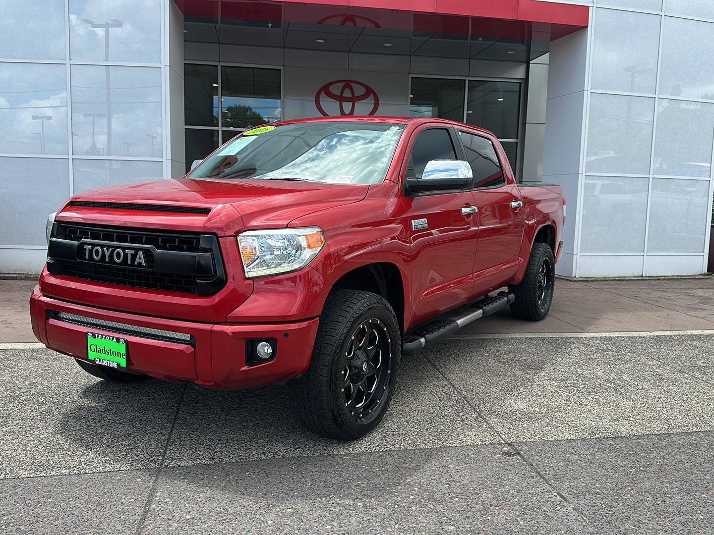 Used 2015 Toyota Tundra Platinum AWD/4WD image 2