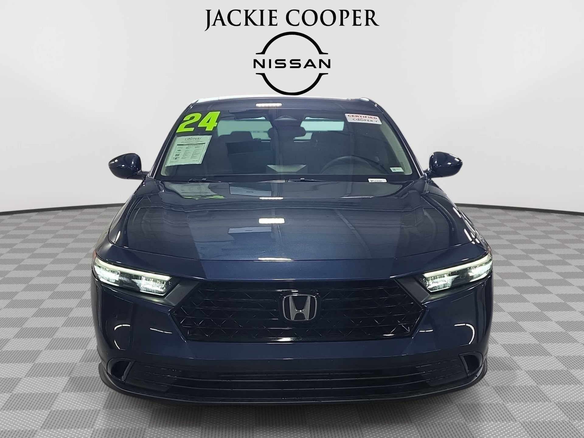 Used 2024 Honda Accord EX image 2