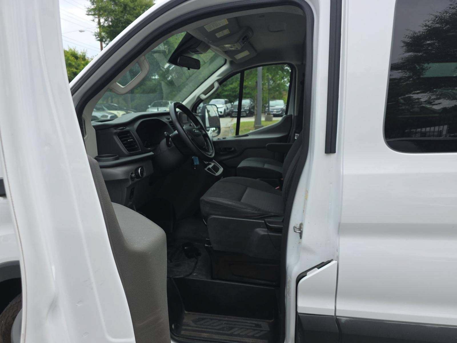 Used 2021 Ford Transit 350 XLT RWD image 5