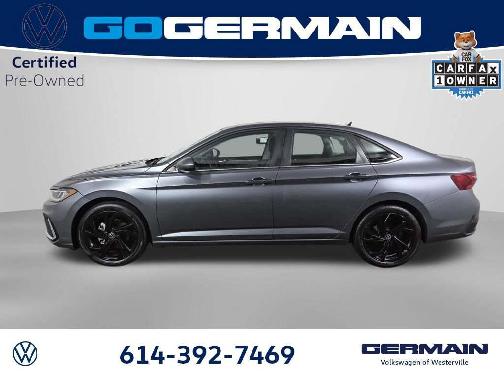 Certified 2025 Volkswagen Jetta SE w/ Sunroof Package image 11