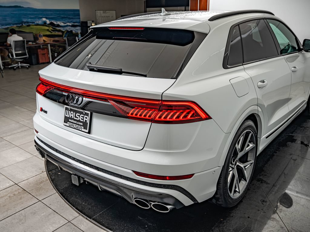Used 2023 Audi SQ8 Prestige AWD/4WD image 17