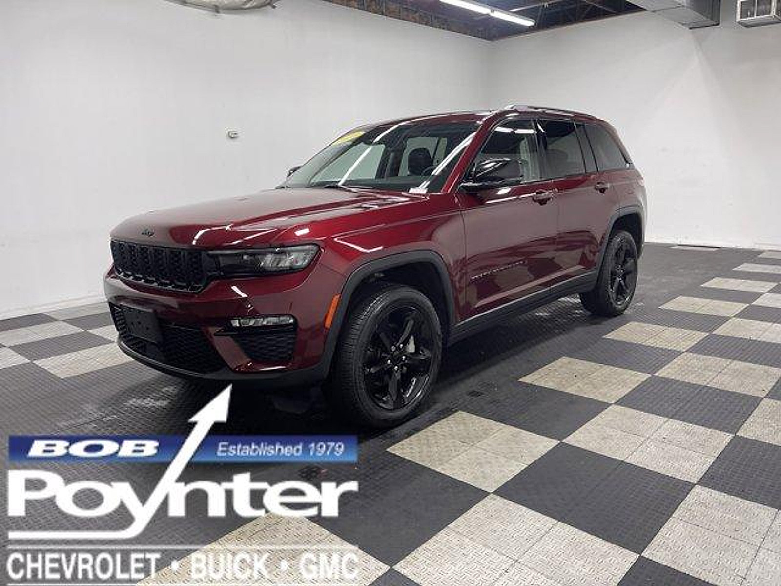 Used 2023 Jeep Grand Cherokee Limited w/ Black Appearance Package
