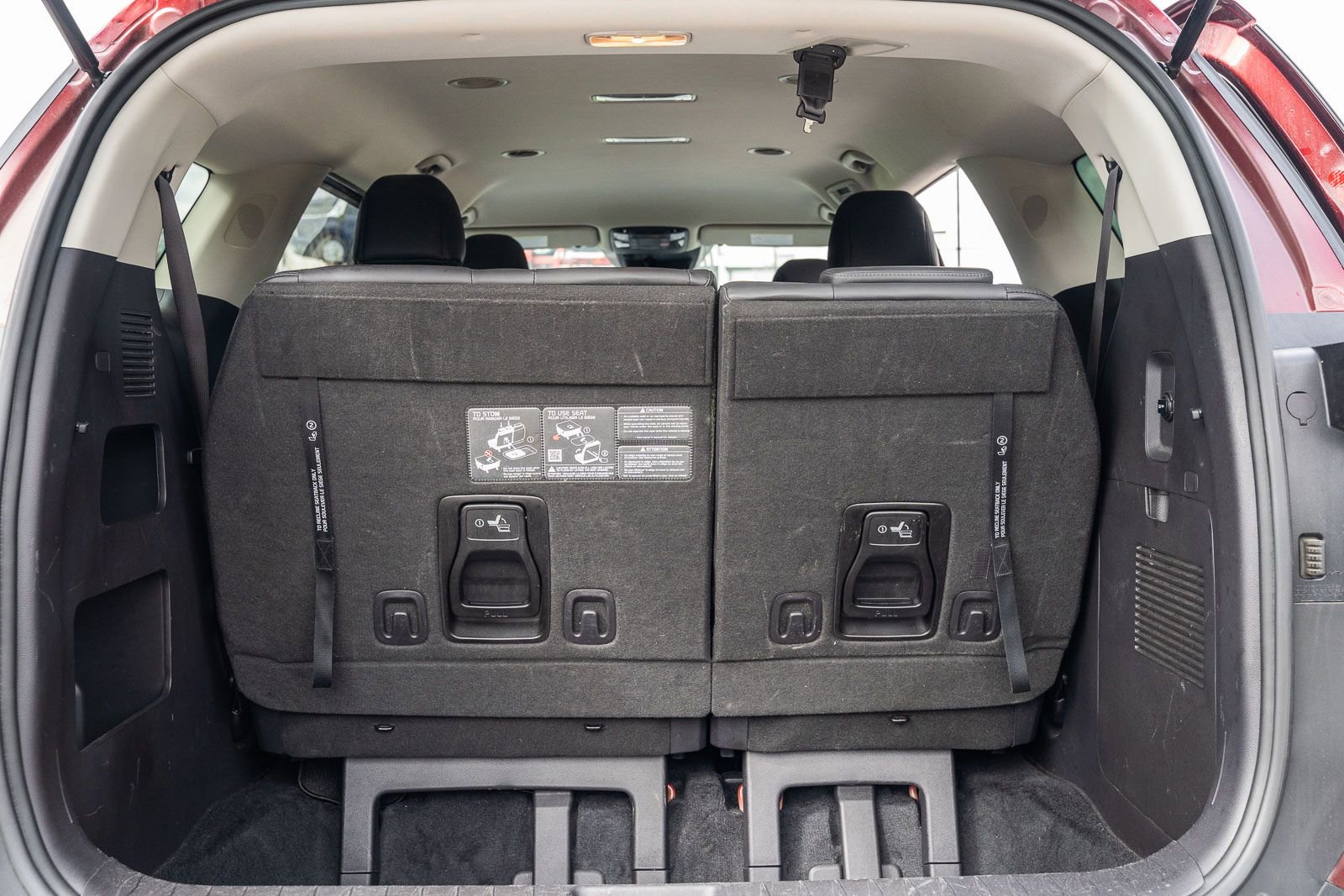 Used 2025 Kia Carnival image 17