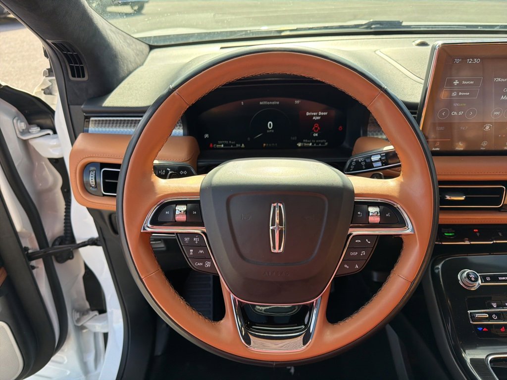 Certified 2022 Lincoln Nautilus Black Label w/ Class II Trailer Tow Package image 28