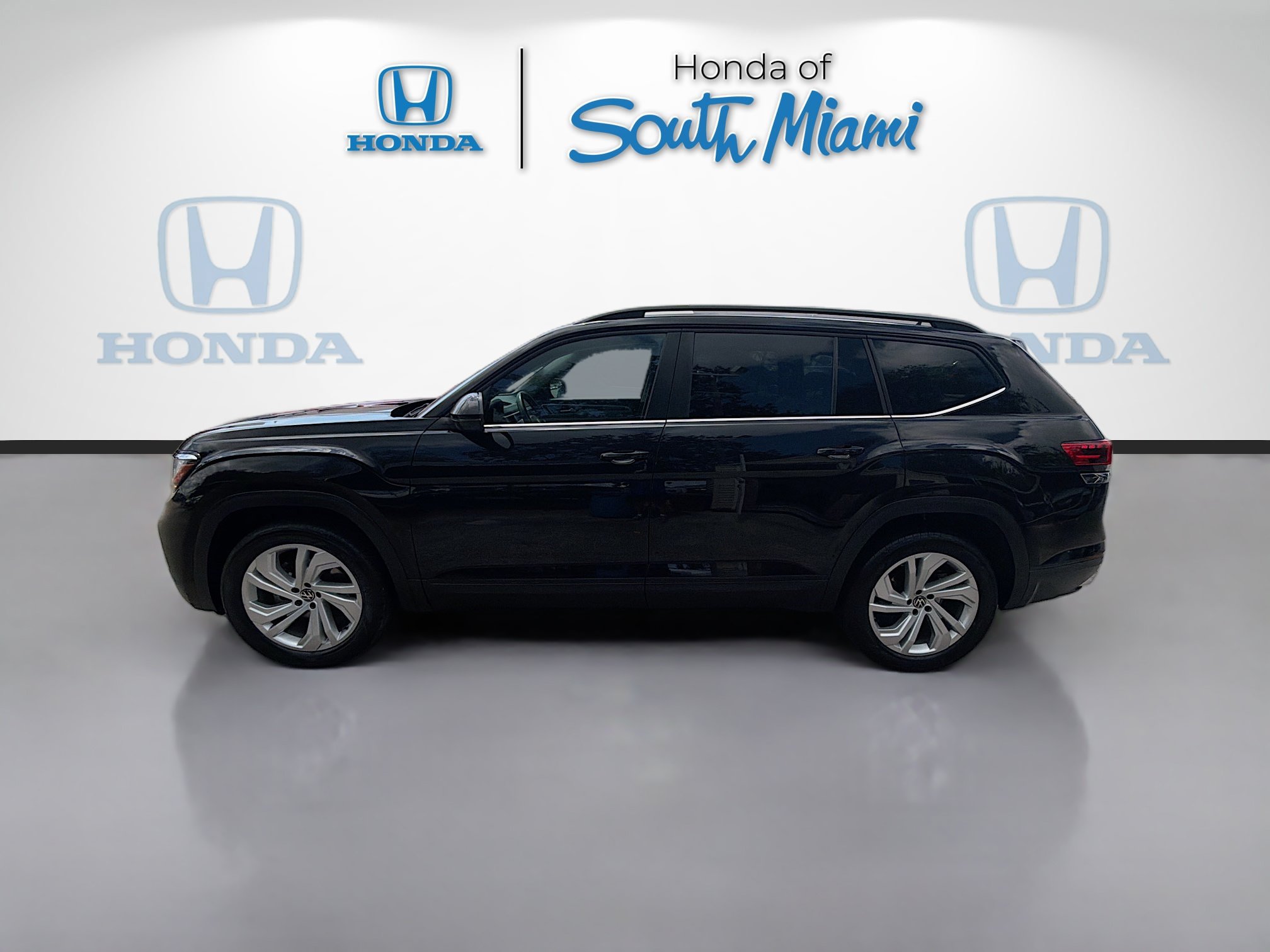Used 2023 Volkswagen Atlas SE FWD image 4
