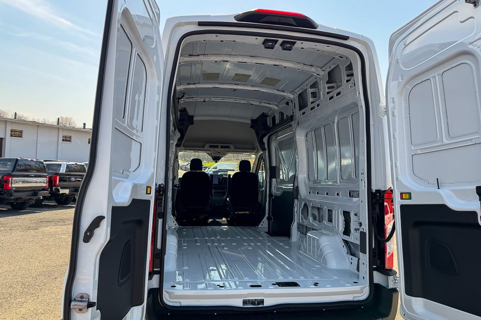 New 2026 Ford Transit 350 148 High Roof w/ Exterior Upgrade Package RWD image 17