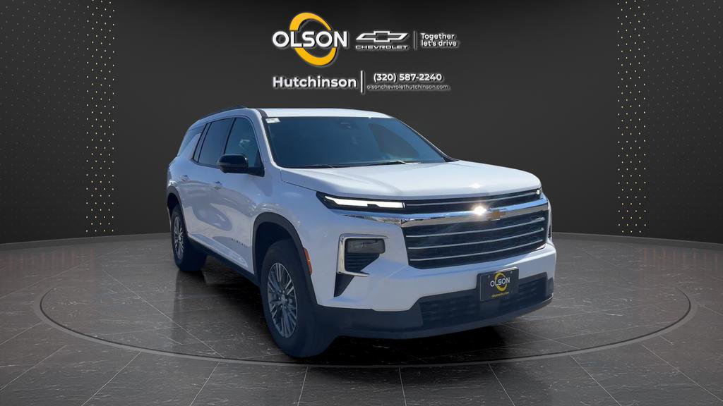 Used 2025 Chevrolet Traverse LT w/ Driver Confidence Package