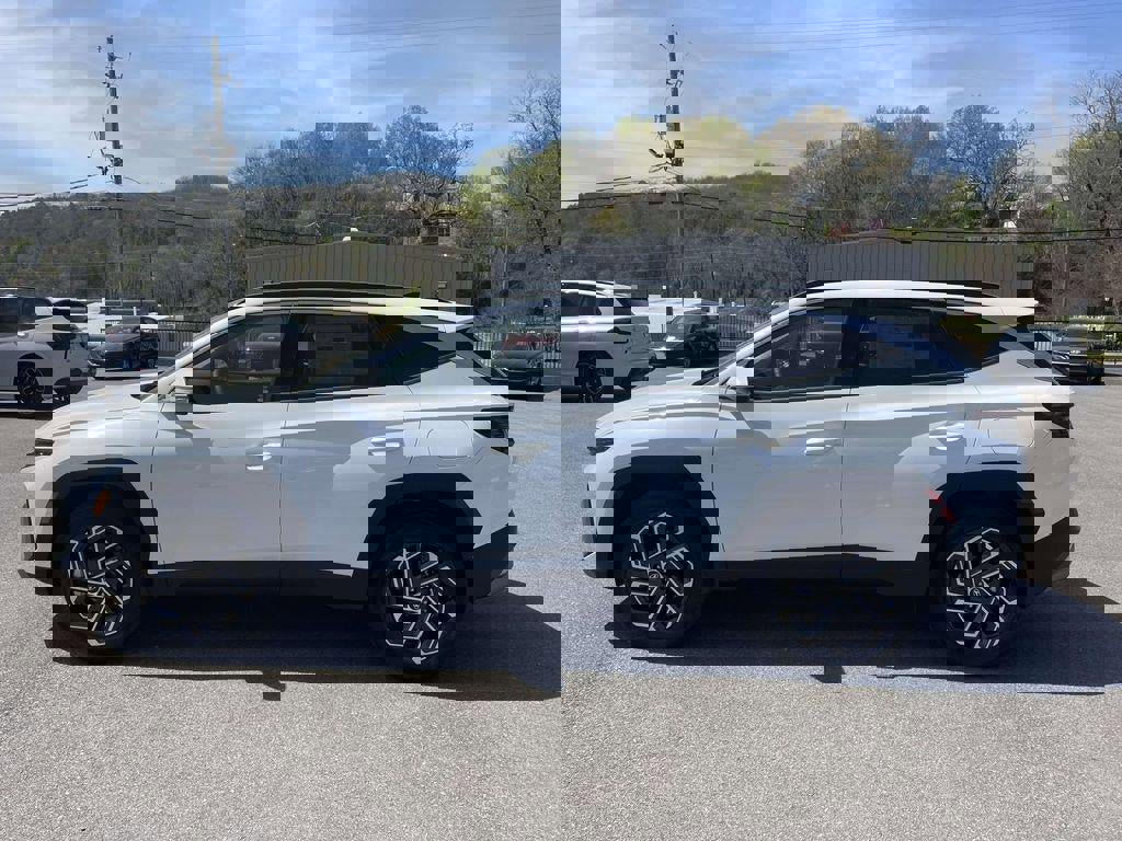 New 2026 Hyundai Tucson Limited image 25
