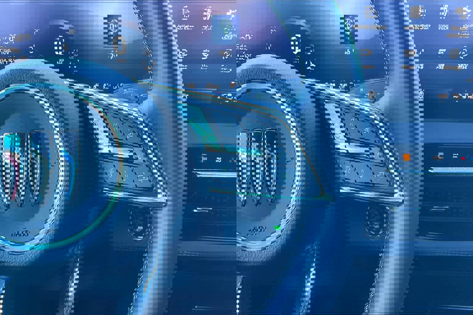 Used 2025 Buick Enclave Preferred image 23