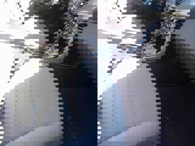 Used 2013 Hyundai Elantra GLS image 19