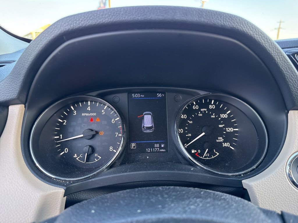 Used 2018 Nissan Rogue SV image 24