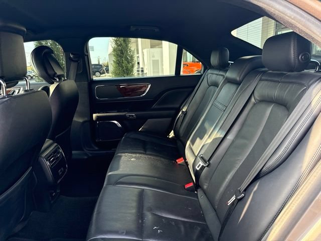 Used 2018 Lincoln Continental Select w/ Continental Climate Package FWD image 25