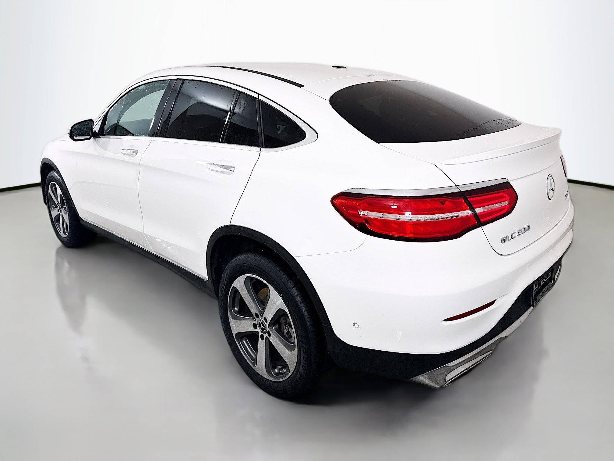 Used 2019 Mercedes-Benz GLC 300 4MATIC Coupe image 5