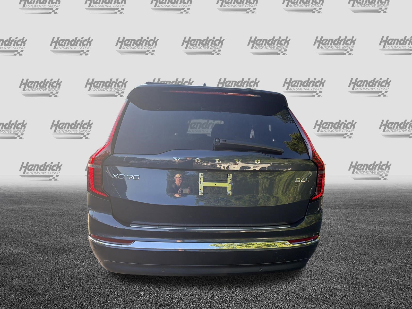 Certified 2026 Volvo XC90 B6 Plus w/ Protection Package Premier AWD/4WD image 9
