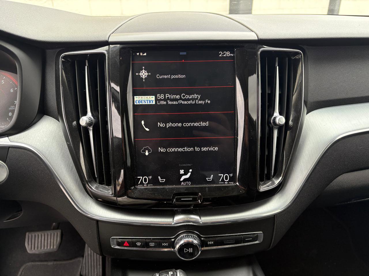 Used 2018 Volvo XC60 T6 Momentum w/ Advanced Package AWD/4WD image 7