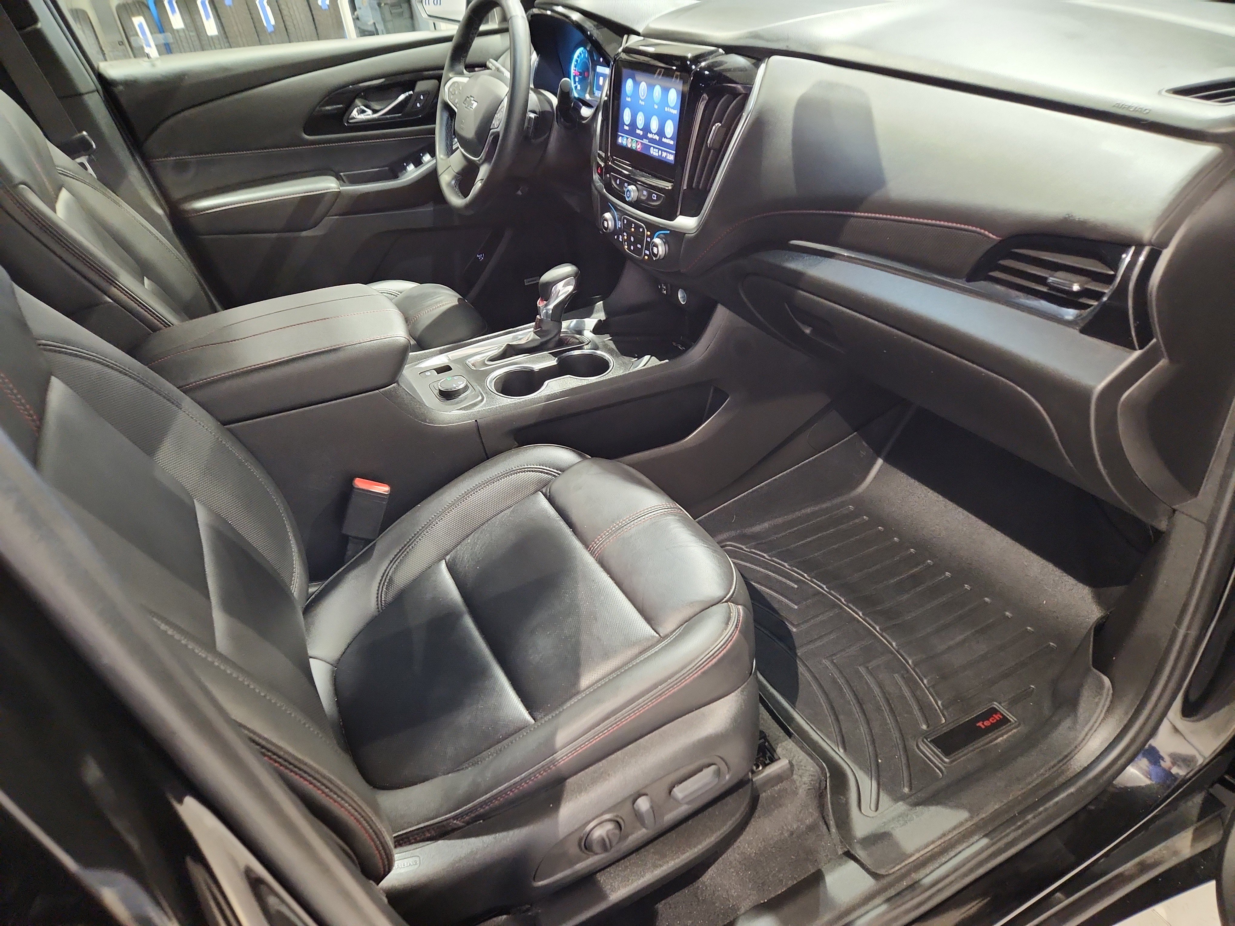 Certified 2023 Chevrolet Traverse RS image 18