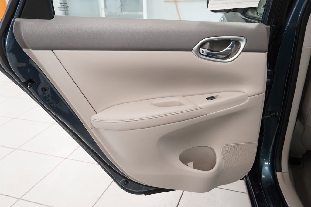 Used 2014 Nissan Sentra SL w/ Premium Package FWD image 25