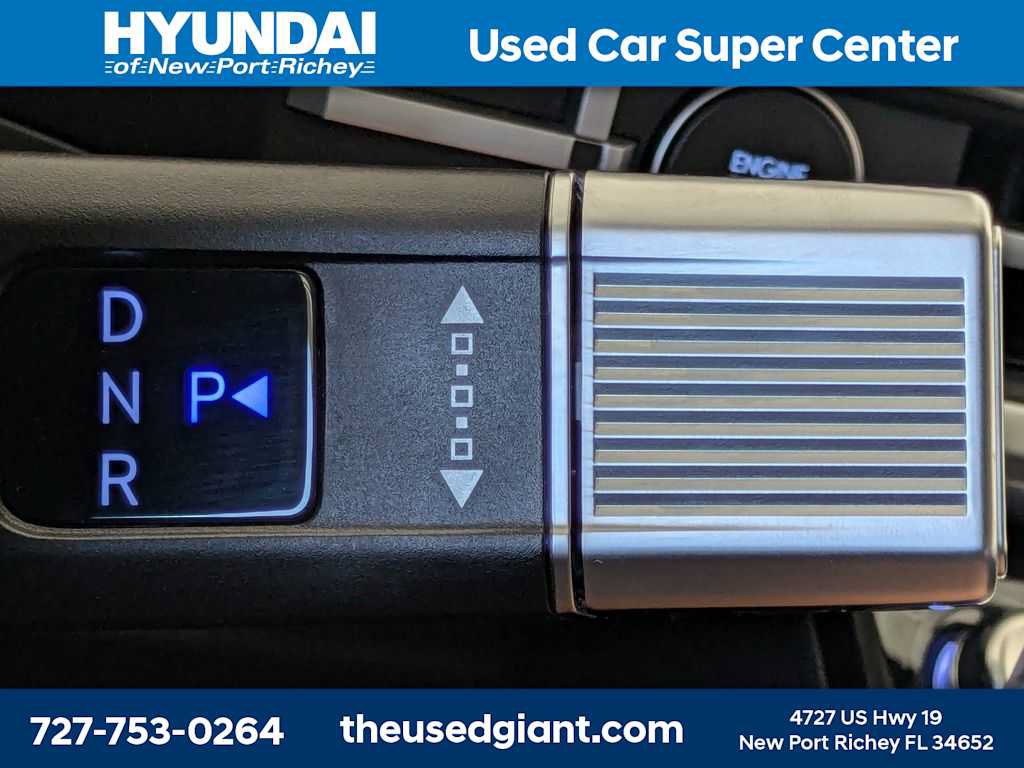 Used 2025 Hyundai Santa Fe SEL w/ Tow & Go Package FWD image 37