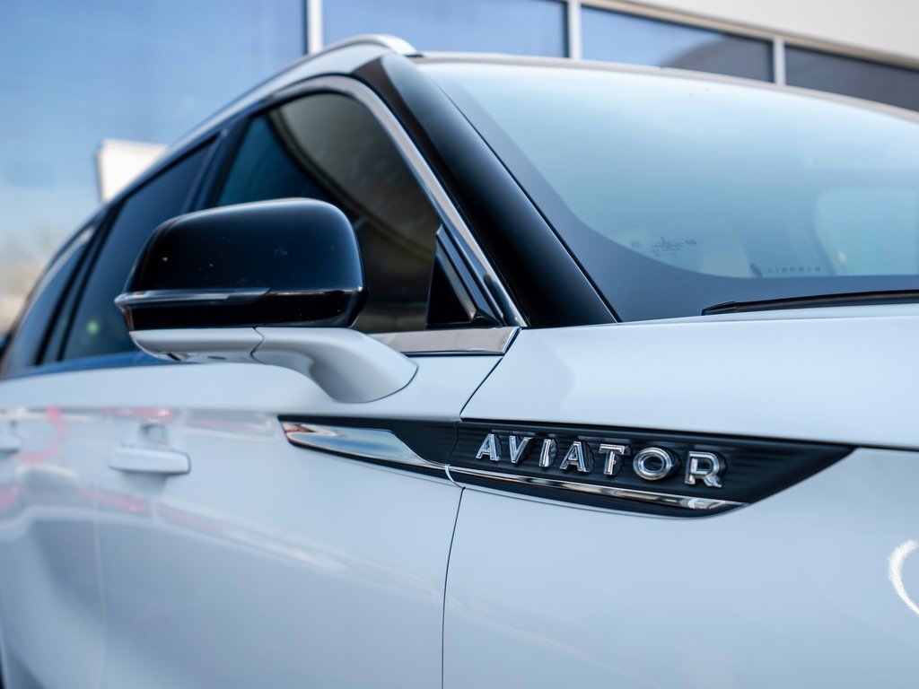 Used 2024 Lincoln Aviator Reserve w/ Elements Package Plus image 9