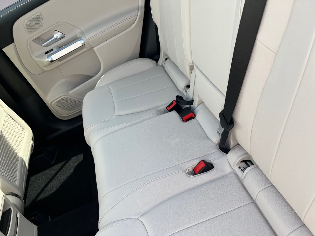 New 2026 Mercedes-Benz GLB 250 4MATIC image 8