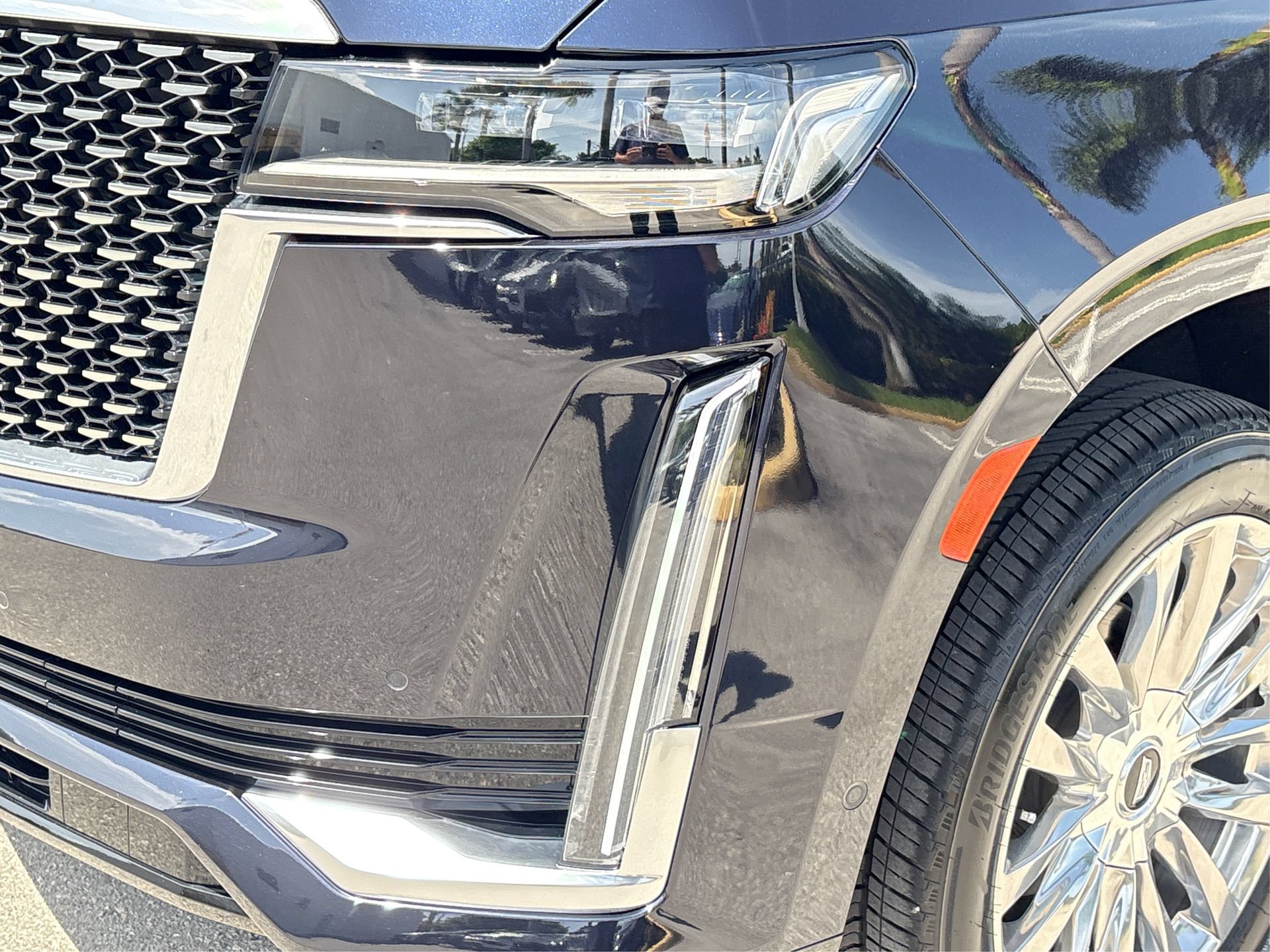 Certified 2024 Cadillac Escalade Premium Luxury AWD/4WD image 15