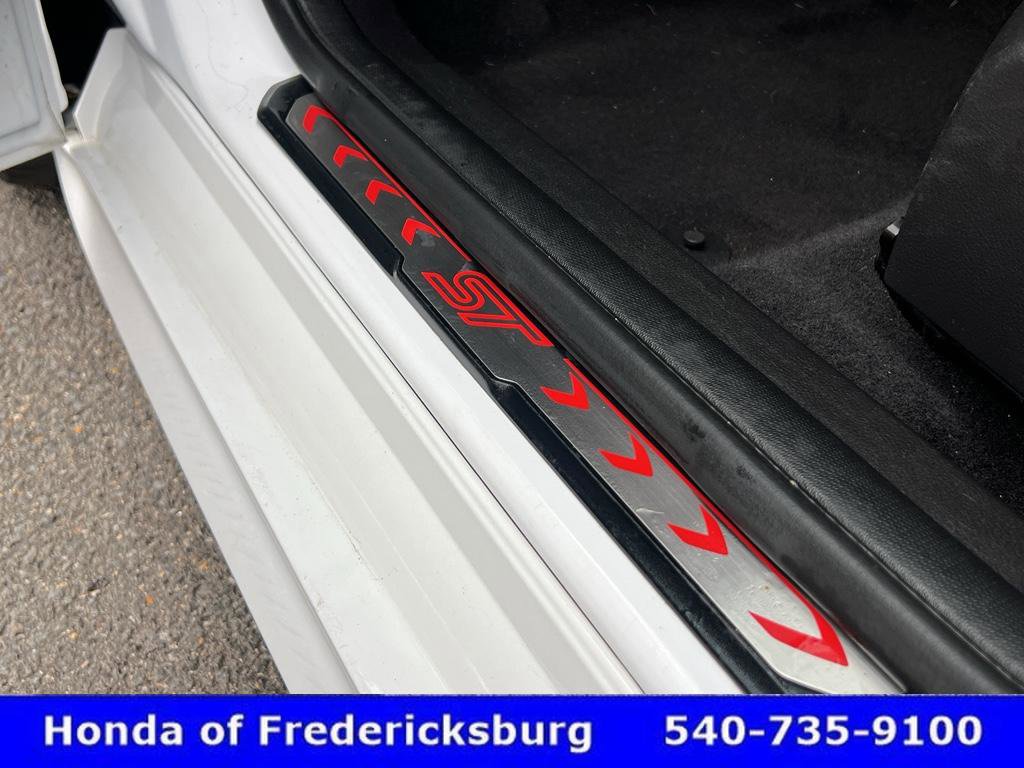 Used 2016 Ford Focus ST image 19