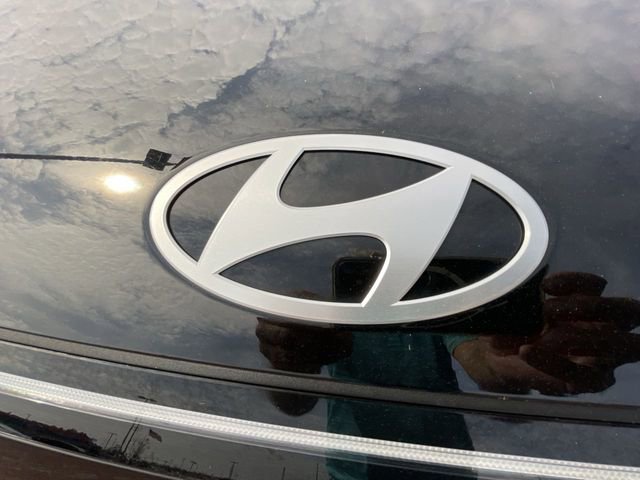 Used 2024 Hyundai Kona Limited FWD image 28