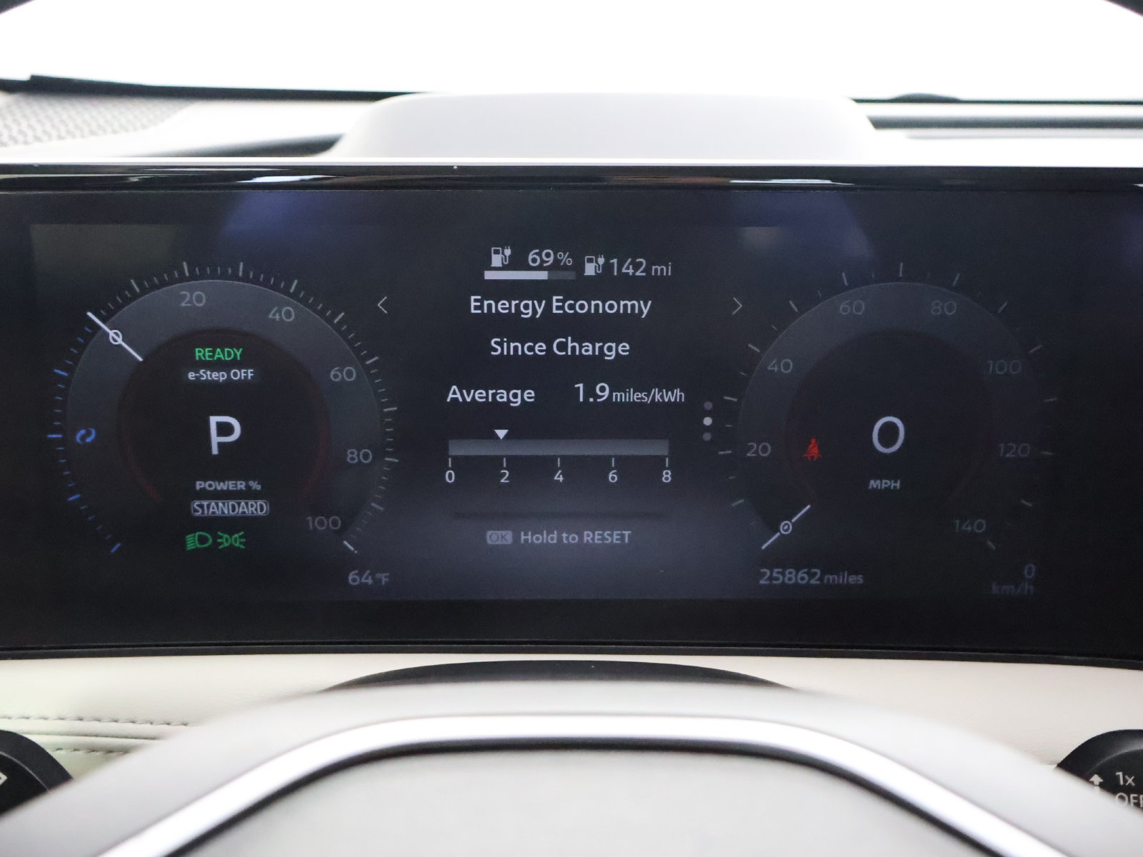 Used 2023 Nissan Ariya AWD image 27