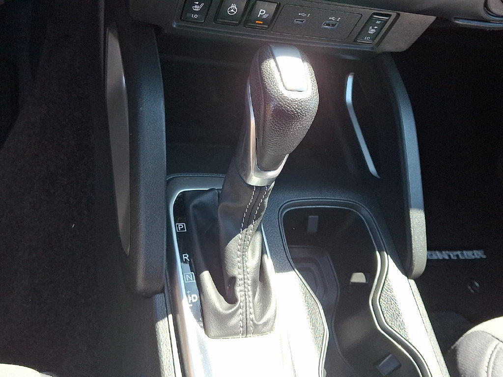 Used 2023 Nissan Frontier SV w/ Technology Package AWD/4WD image 22