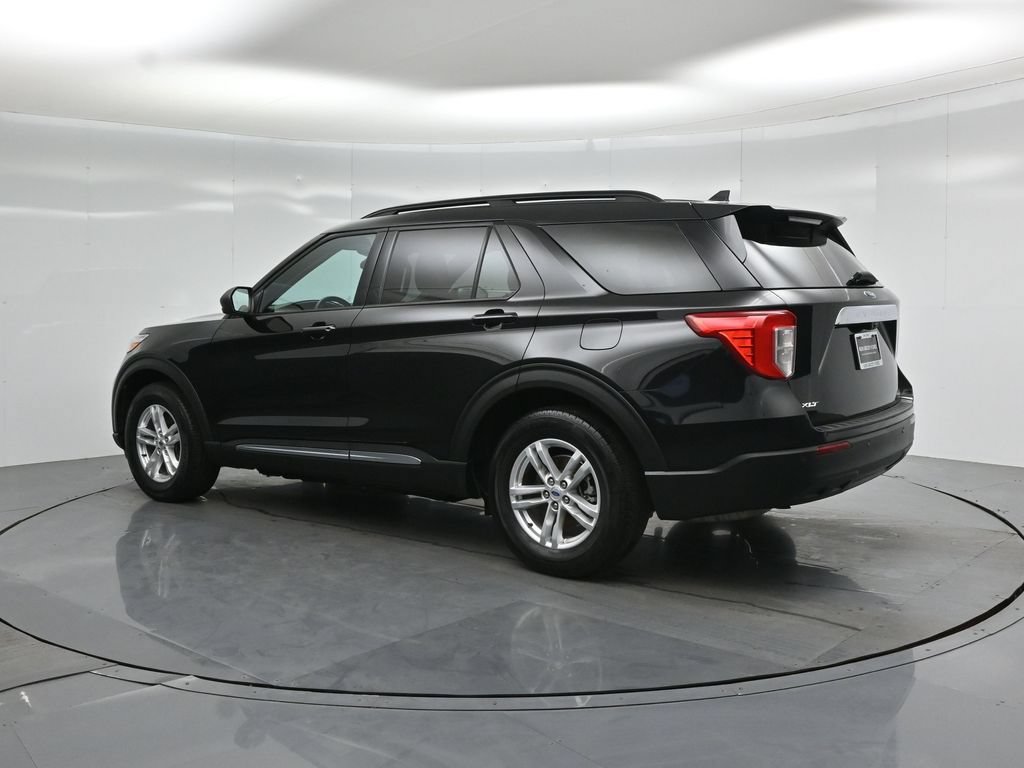 Certified 2023 Ford Explorer XLT RWD image 7