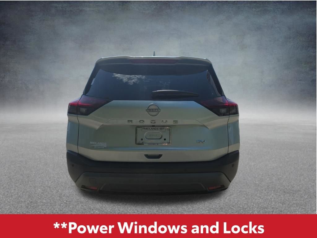 Used 2022 Nissan Rogue SV FWD image 5