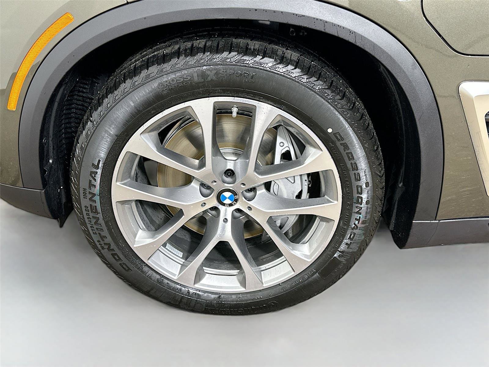 New 2026 BMW X5 xDrive50e w/ Climate Comfort Package image 33