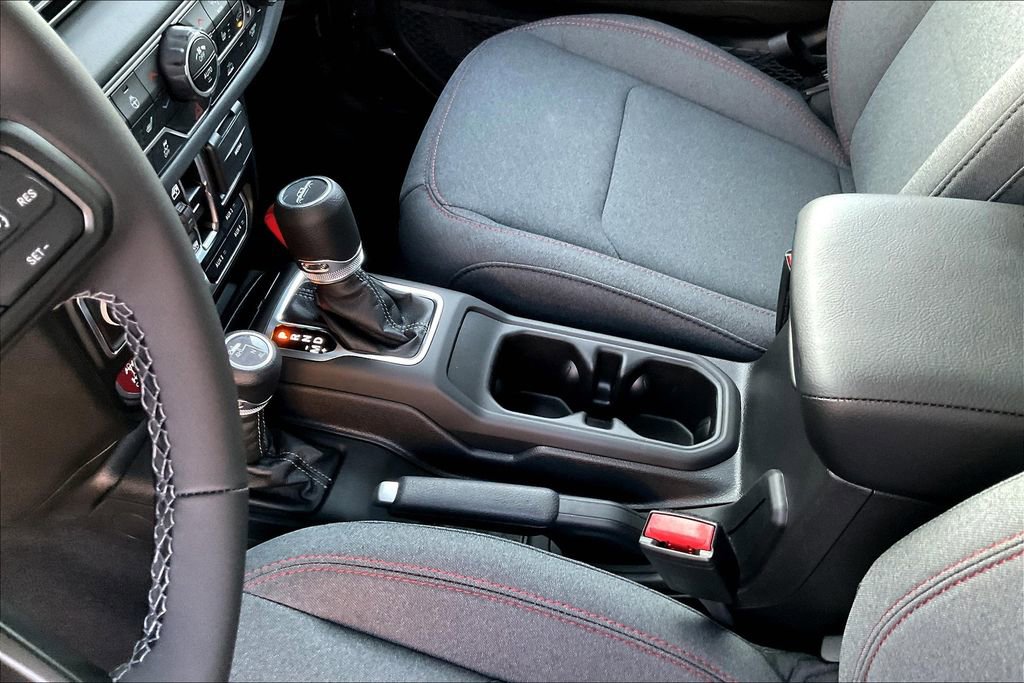New 2025 Jeep Gladiator Rubicon w/ Convenience Group image 8