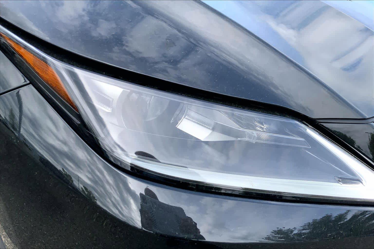 Used 2022 Lexus RX 450h AWD w/ Premium Package image 28