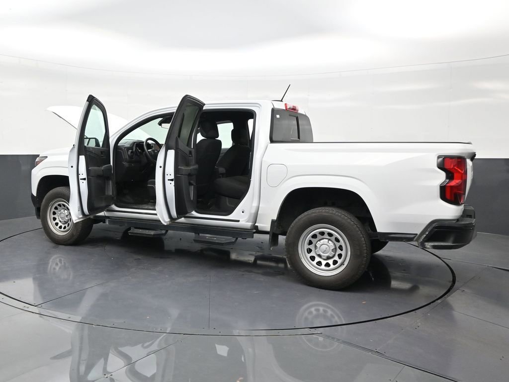 Used 2024 Chevrolet Colorado W/T w/ WT Convenience Package RWD image 31