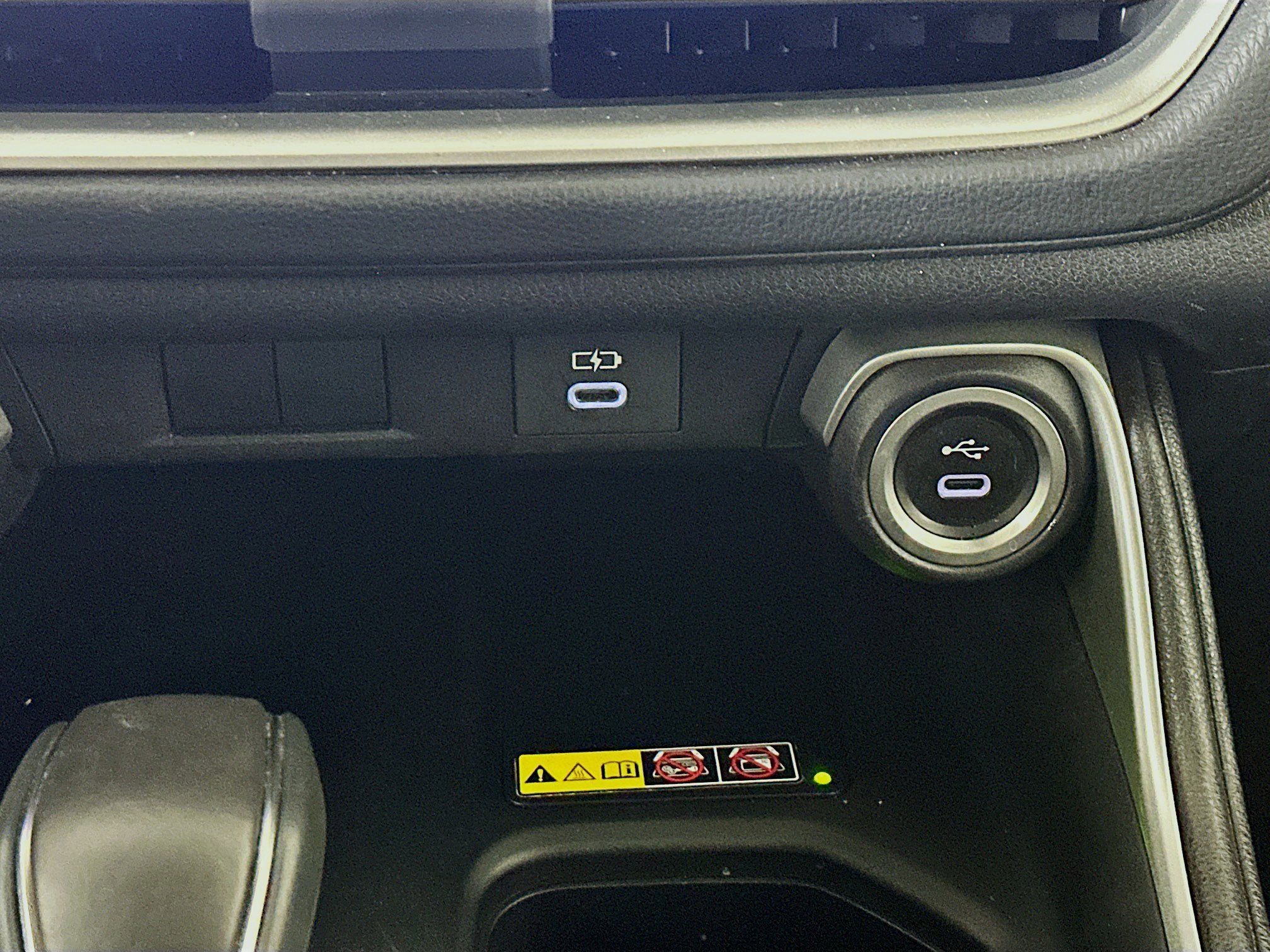 Used 2025 Toyota Grand Highlander AWD image 26