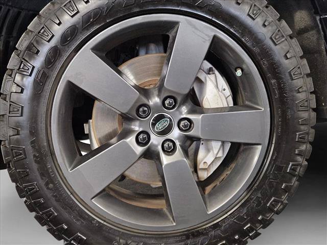 Used 2023 Land Rover Defender 110 X-Dynamic SE AWD/4WD image 23