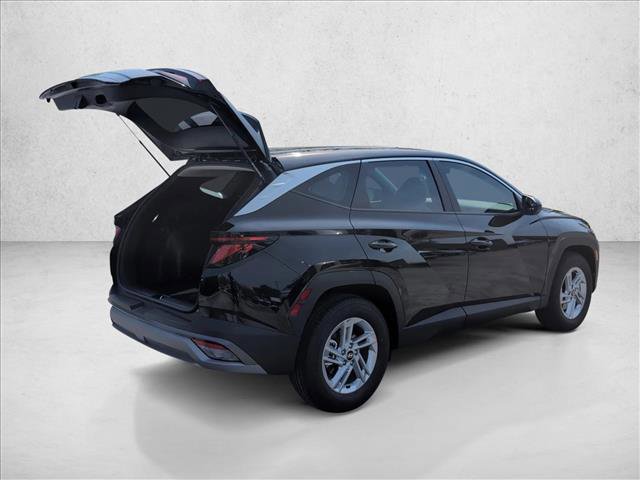 New 2026 Hyundai Tucson SE FWD image 2
