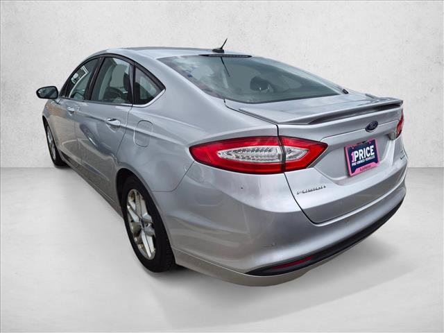 Used 2015 Ford Fusion SE FWD image 6