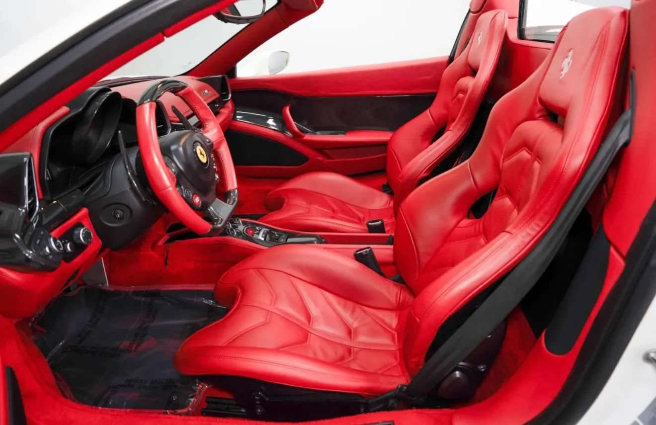 Used 2013 Ferrari 458 Spider RWD image 7