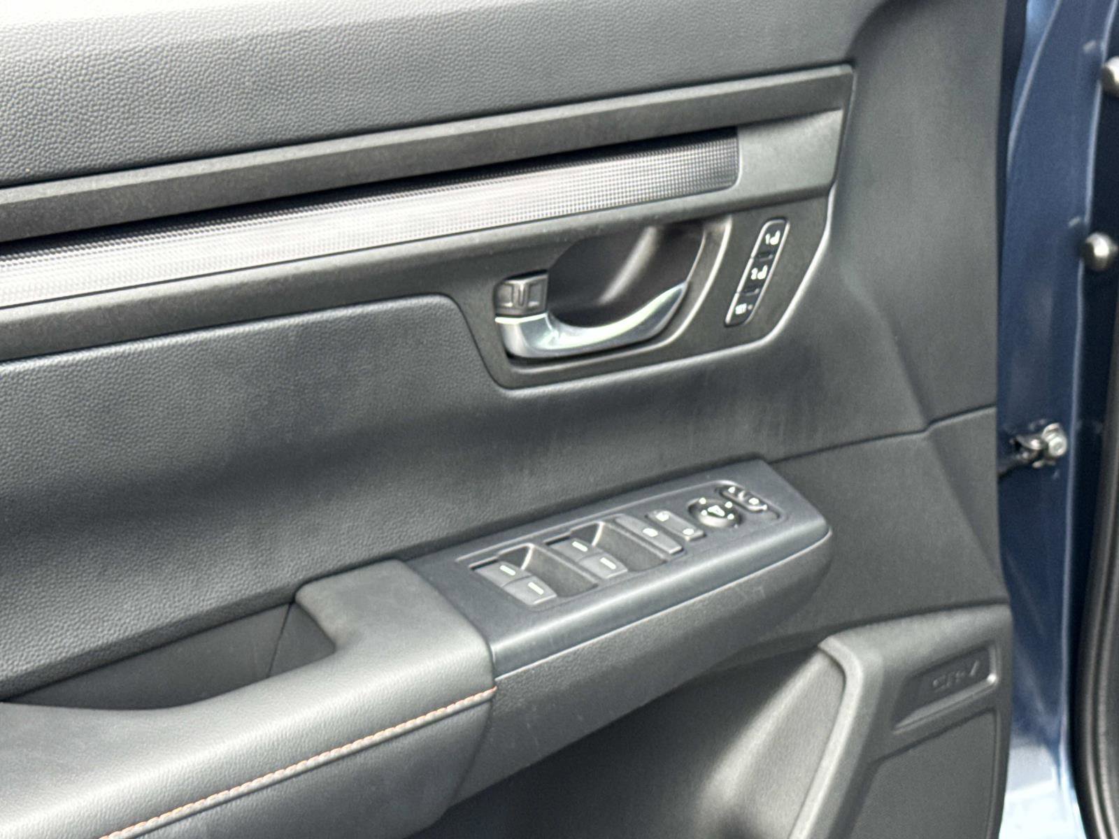 Certified 2025 Honda CR-V Sport-L image 20