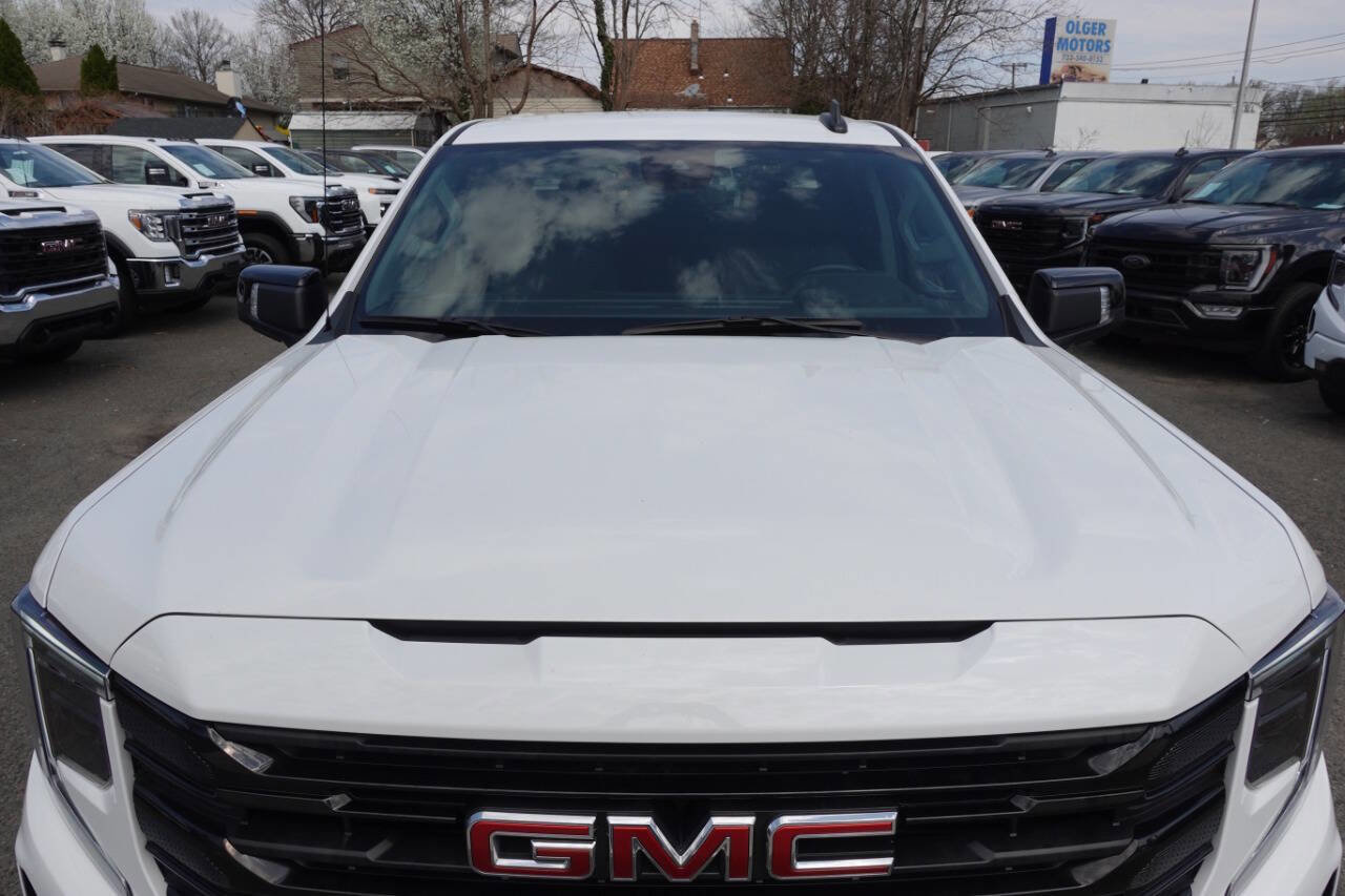 Used 2025 GMC Sierra 1500 Elevation w/ Elevation Premium Package AWD/4WD image 7