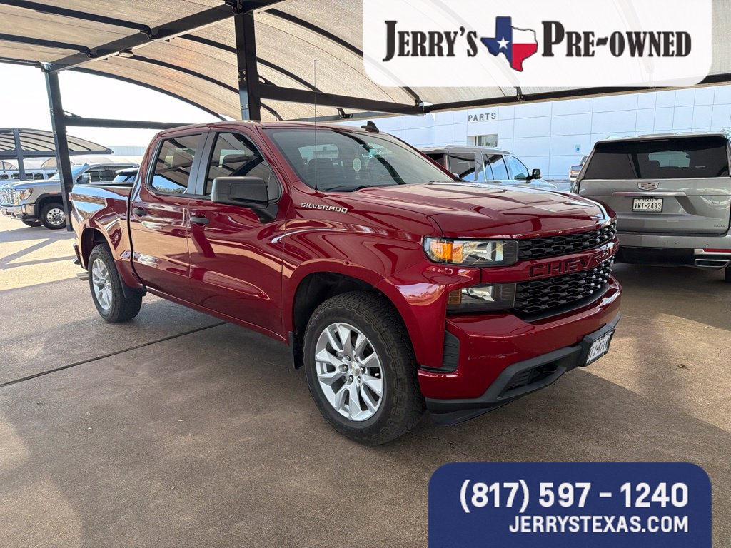 Used 2020 Chevrolet Silverado 1500 Custom w/ Custom Value Package RWD image 2